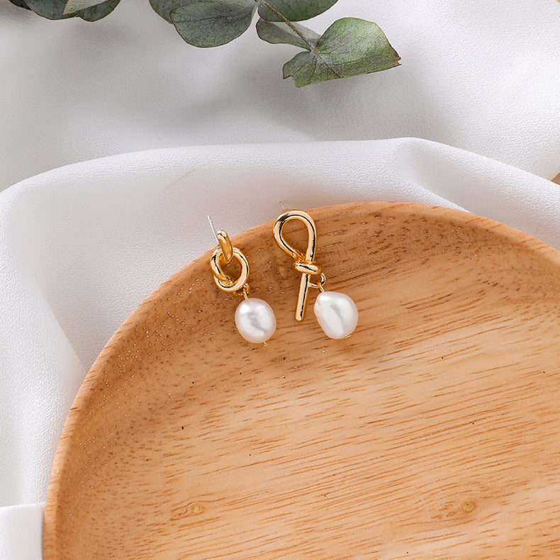 Pearl ear-rings