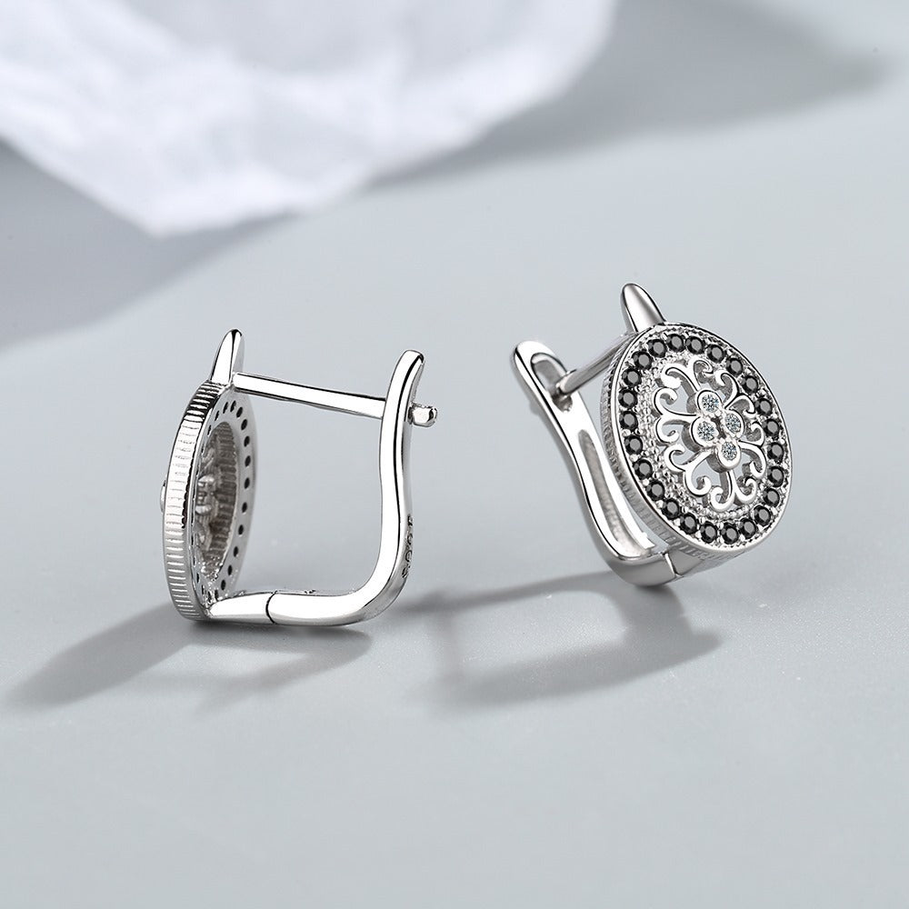 Diamond-encrusted Round Ear Clip Small Ear Rings