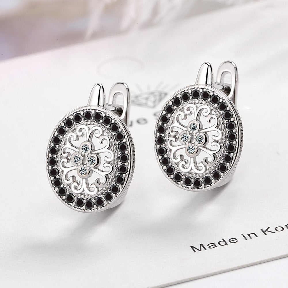 Diamond-encrusted Round Ear Clip Small Ear Rings